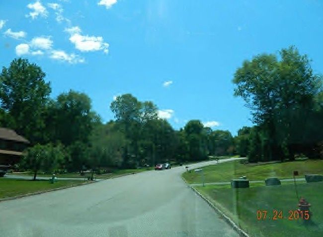 2nd image of 11 Summer Tree Run