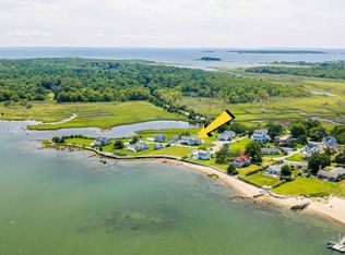 16 Shoreview Ave, Mattapoisett, MA 02739
