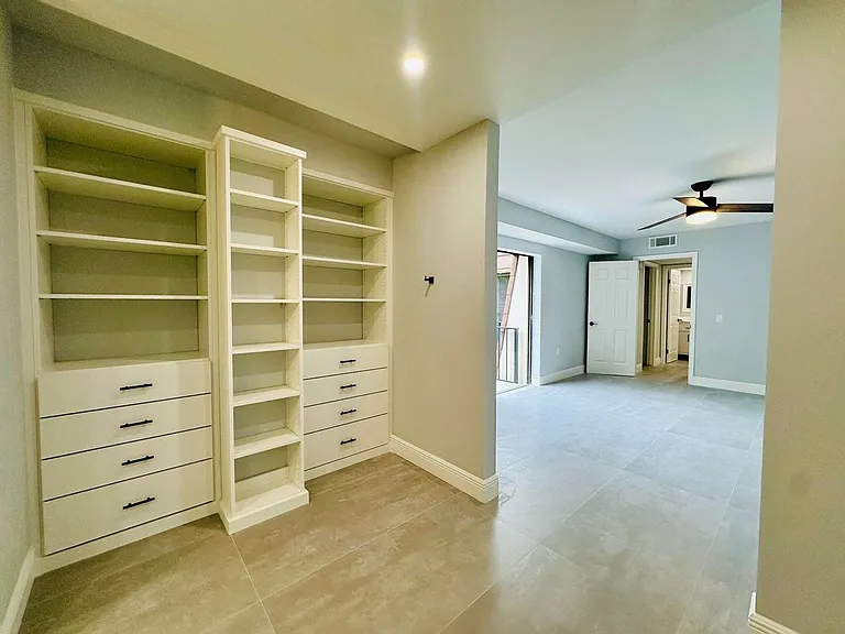 403 4th Ln — Photo 12