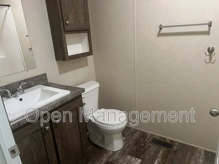 825 1st Ave E #224 — Photo 8
