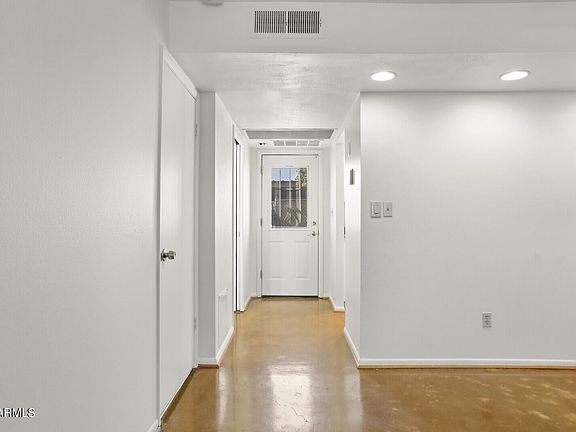 4th image of 7126 N 19th Ave Unit 221