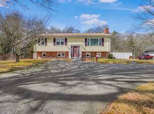 24 Sylvia St, Fairhaven, MA 02719