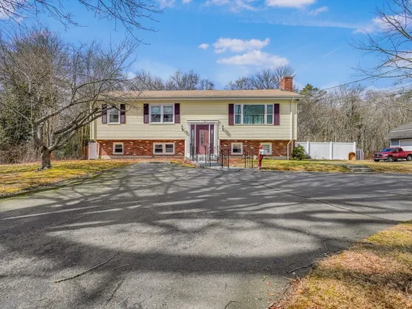 24 Sylvia St, Fairhaven, MA 02719