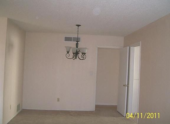4th image of 3001 Fierro Dr