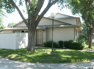1049 Briarwood Dr, Sparks, NV 89434