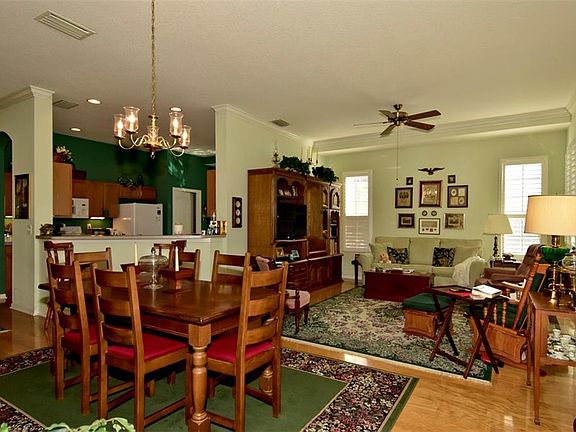 4th image of 1323 Misty Greens Dr
