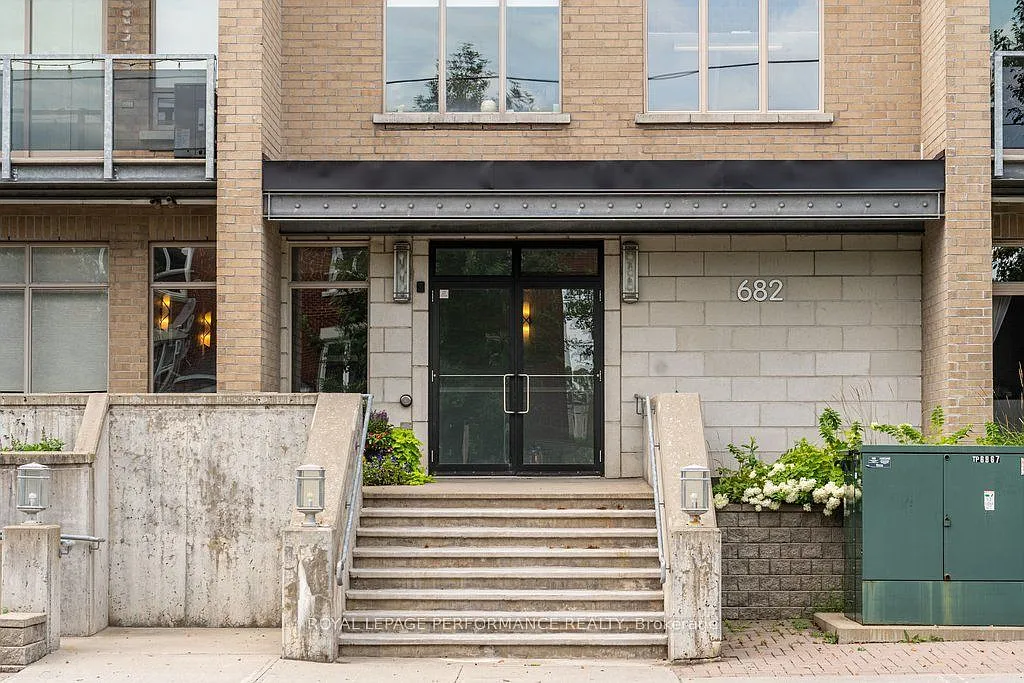 2 bed, $2,700 — Photo 3