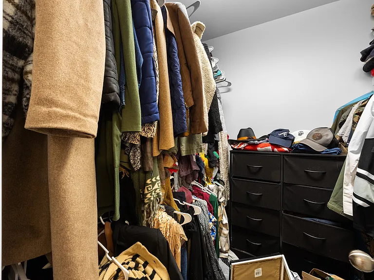1010 Spot Cir — Photo 3