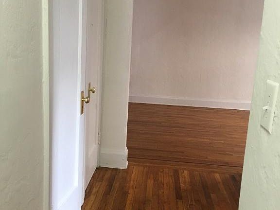 5th image of 18916 37th Ave #16C