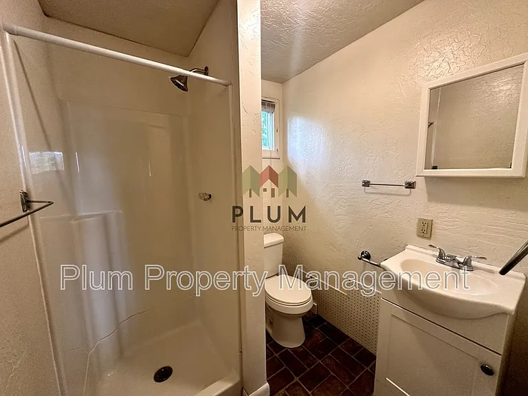 205.5 Anaconda St #2 — Photo 10