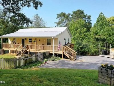 908 Coker Rd, Maryville, TN, 37801