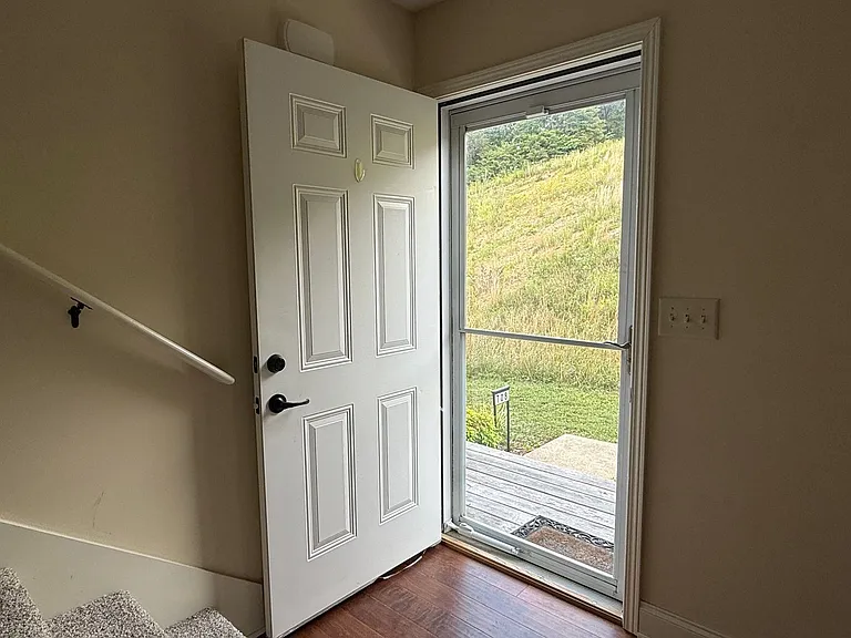 704 Grays Pointe Ct #39 — Photo 5