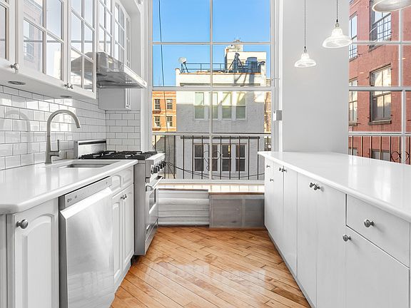 3rd image of 81 Wooster St APT 4WM