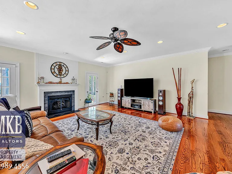 7621 Nandina Dr — Photo 7