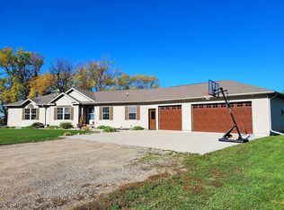 16605 20th St SE, Gardner, ND 58036