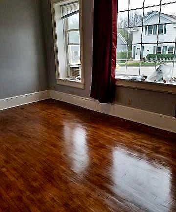 2nd image of 546 E Main St