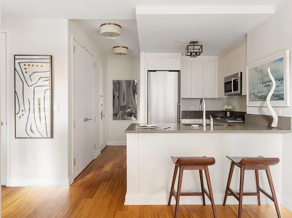 57 Reade St APT 5D, New York, NY 10007