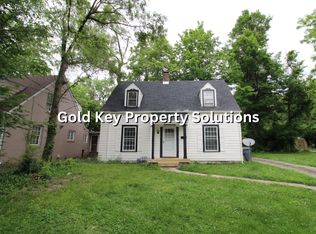 2326 W 12th St, Anderson, IN 46016