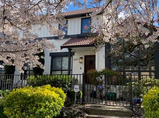 4003 E Newton St, Seattle, WA 98112