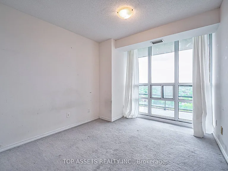 509 Beecroft Rd #1908 — Photo 22