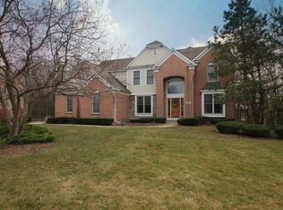 13995 W Linfield Dr, New Berlin, WI 53151