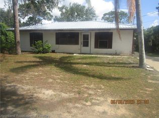 1406 Crossview St, Lake Placid, FL 33852