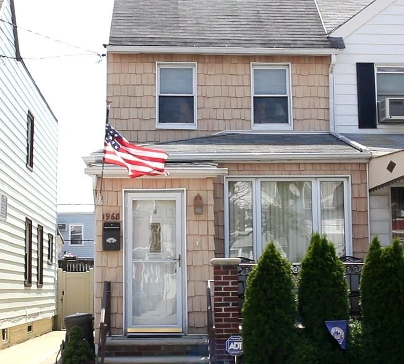 1st image of 1968 E 36th St