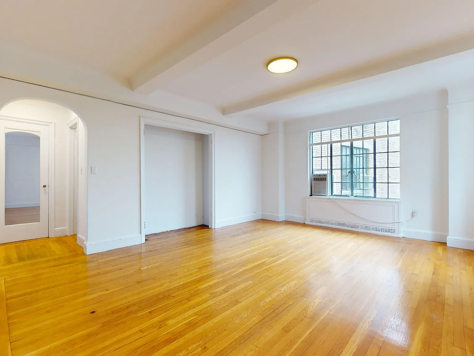 1 Christopher Street — Photo 3