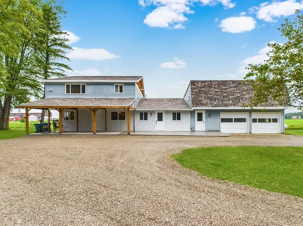 N3498 Greenwood Rd, Hortonville, WI 54944