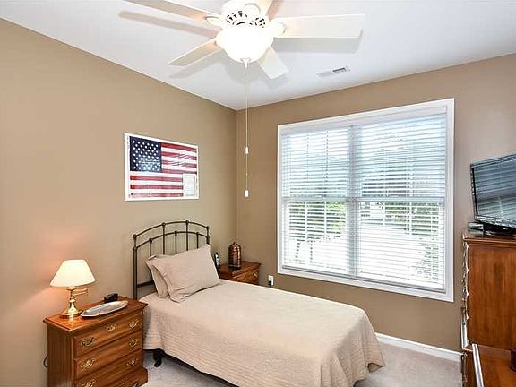 3rd image of 248 Patriot Ln