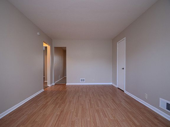 3rd image of 3470 S 82nd St APT 2