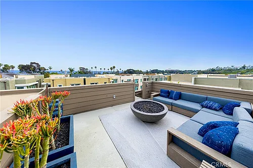 983 Doheny Way Photo 1