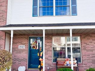 1843 Beech Ct, Crown Point, IN