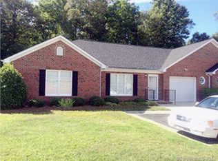 556 Royalty Ct, Gastonia, NC 28054