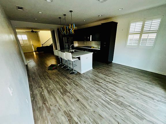 3rd image of 227 Santa Susana Rd