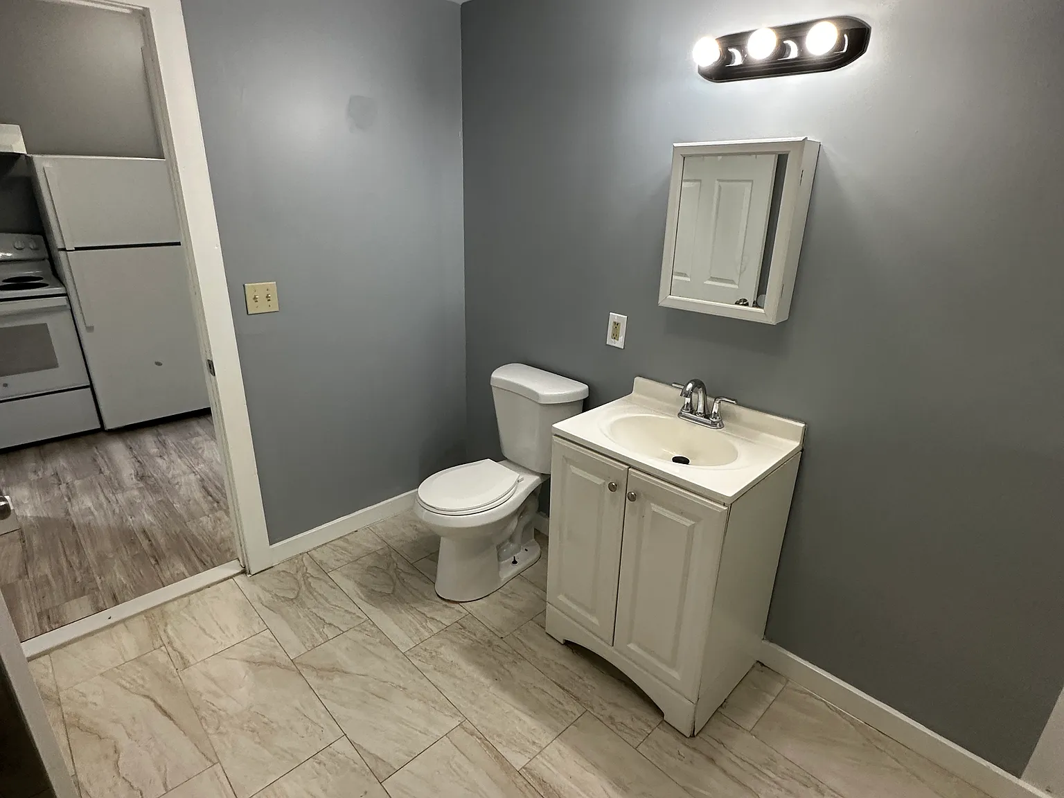 3 bed, 1200 sqft, $1,449 — Photo 2