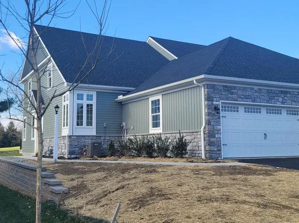 124 Copperstone Ct #51, Millersville, PA 17551