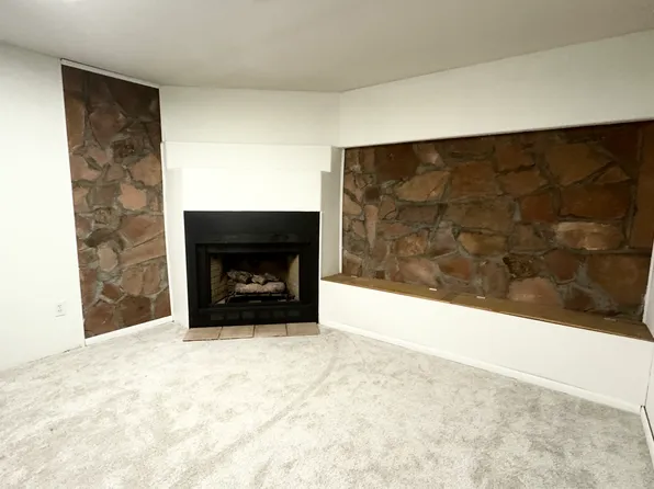 704 W Jackson St, Colorado Springs, CO 80907