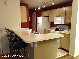 3rd image of 2035 S Elm St Unit 132