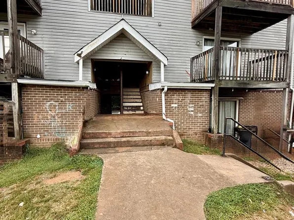 201 Seminole Trl, Danville, VA 24540