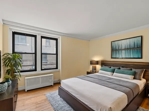 135 West 58th Street 1C image 3 of 8