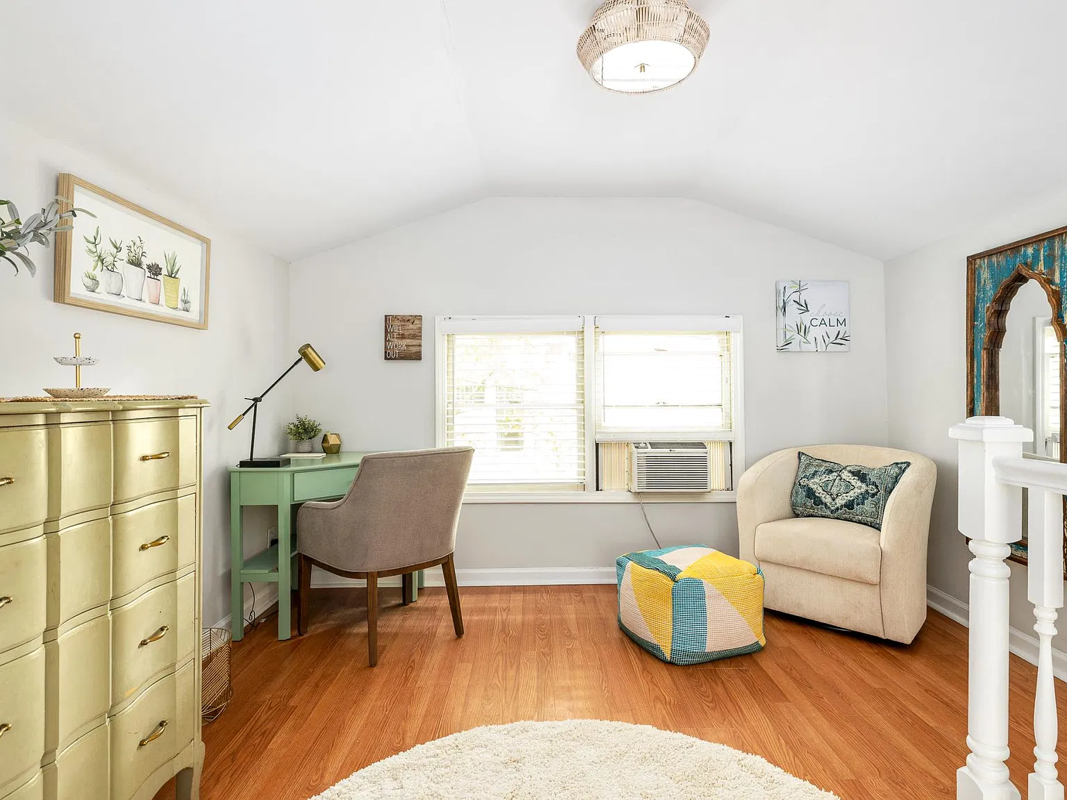 963 Saint Charles Ave NE — Photo 4