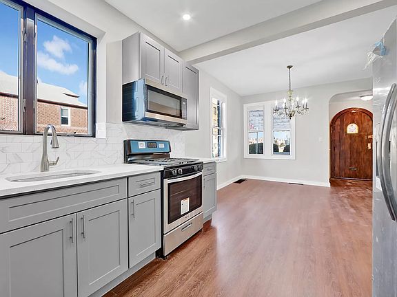 4th image of 9323 Avenue A