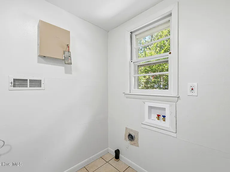 5914 Ormskirk Dr — Photo 31