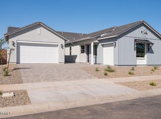 816 W Golden Ore Pass, Apache Junction, AZ 85120