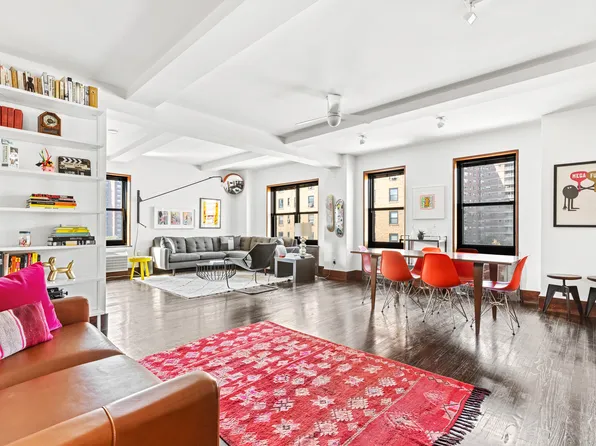 300 West 23rd Street image 1 of 8