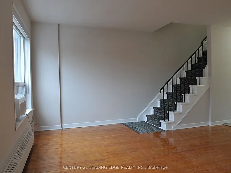 1013 Pape Ave #A — Photo 28