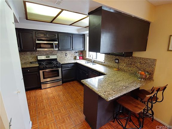 4th image of 7869 Ventura Canyon Ave Unit 203