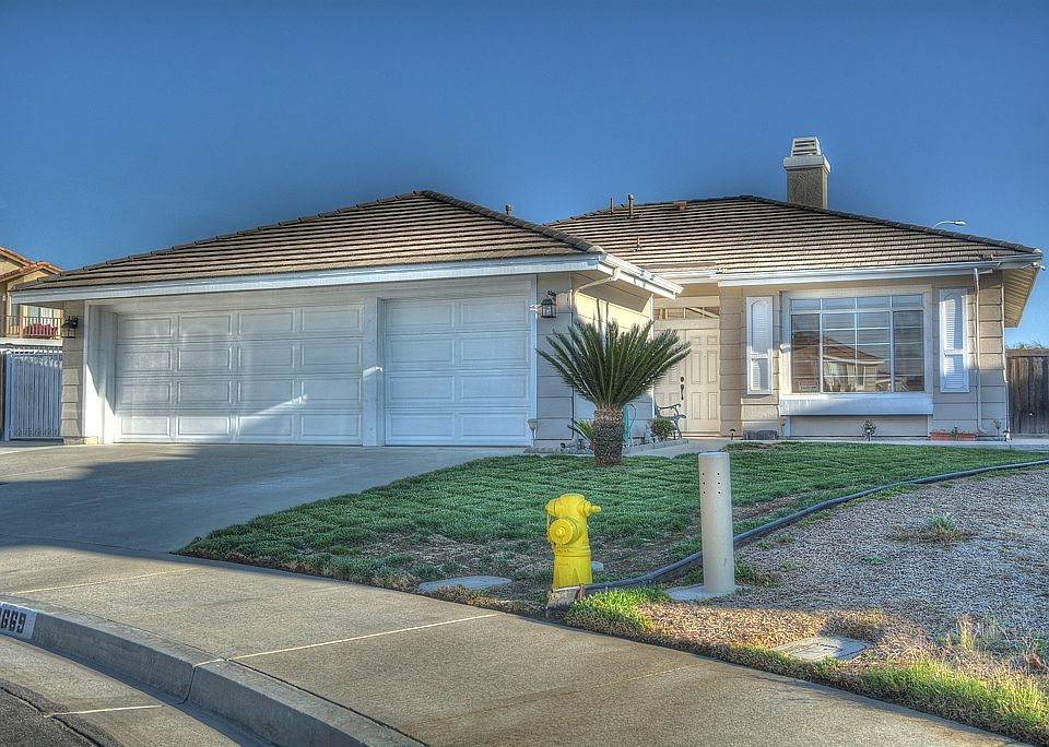 1st image of 22669 Southwalk St
