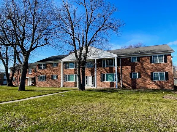 28401 Jefferson Ave, Saint Clair Shores, MI